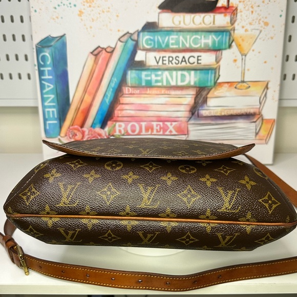 Louis Vuitton Musette Salsa GM crossbody bag - Picture 4 of 12